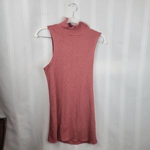 Who Wore What When Where Coral Smocking Sleeveless T- Shirt, Medium NWT